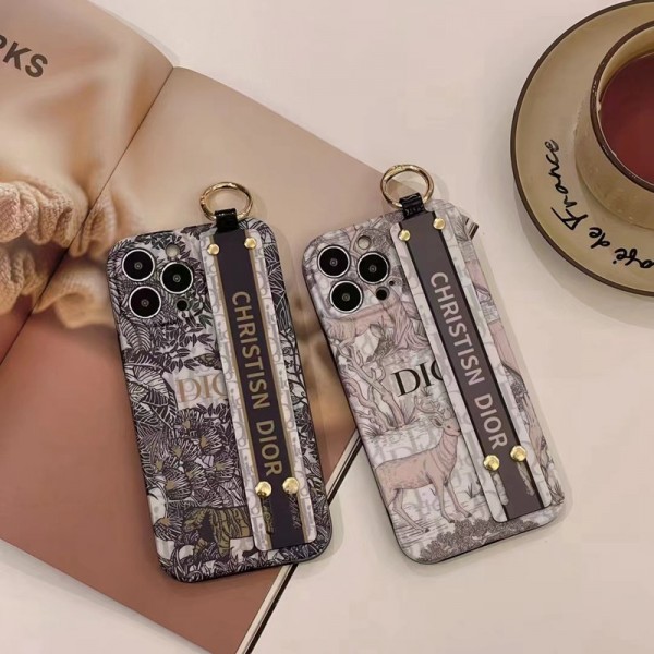 Dior/ディオール ブランド iphone 14/14 pro/14 pro maxケース ins風 ハンドバンド 便利 スタンド機能 モノグラム リング付き おまけつき 可愛い 芸能人愛用 女性向け アイフォン14/14プロ/14プロマックス/13/12/11カバー 激安 セレブ愛用 ファッション コピー 大人気 紛失防止 保護 メンズ レディース