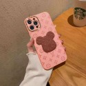 KAWS ルイヴィトン コラボ iphone se第三世代/13/13 pro/13 pro maxケース 芸能人愛用 ins風 カウズ ハイブランド LV モノグラム 熊柄 ジャケット型 アイフォン13/12/11/x/xs/xr/8/7カバー ファッション 激安 かわいい 2022 高級 人気 メンズ レディーズ