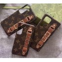 LV ブランド ルイヴィトン Galaxy S23/S23+/S23 Ultra/S22/S21/S20ケース 激安 ハンドバンド付き iPhone 14/14 Pro/14 Pro Max/13/12/11カバー 落下保護 モノグラム レザー 金属 経典 ジャケット型 耐衝撃 保護 メンズ レディース