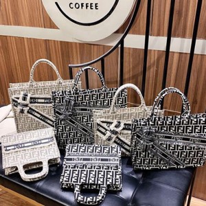 ディオール ブックバッグ DIOR トー...