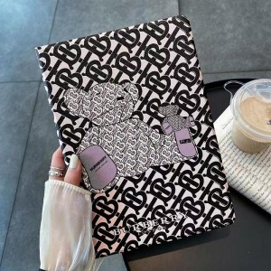 Burberry バーバリーブランドiP...