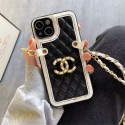 CHANEL/シャネル ブランド iphone 14/14 pro/14 pro max/14 plusケース 個性 レザー モノグラム チェーン付き 斜め掛け 安い アイフォン14/13/12/11/X/XS/XR/8/7カバー ファッション メンズ レディース