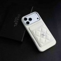 Chanel シャネルパロディiphone18 air 17 15 plus 16 proケース ビジネス メンズレディース ins風 iphone 18 pro max 17 15 pro 14 16 pro maxケース 韓国風 おまけつき芸能人愛用 アイフォン15 16  17 18 airケースカバー人気 アイフォン18 pro max 15プロ 16 plus 16 17 proケース 高級