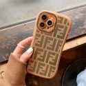 Fendi/フェンディ ハイブランド iphone se3/13 pro/13 pro maxケース 芸能人愛用 ジャケット型 FENDI モノグラム シリコン製 アイフォンSE3/13/12/11/X/XS/XR/8/7カバー  耐衝撃 ファッション メンズ レディーズ