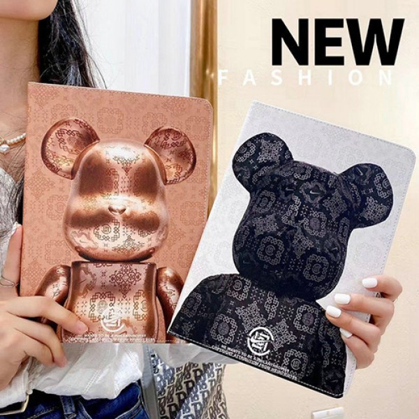 NIKE KAWS コラボ ブランド ipad mini 6/9ケース ナイキ BE@RBRICK カウズ Clot 手帳型 ipad pro 2020/2021/9/air4/3/2 アイポッド ミニ 6/2/3/4/5カバー 第9/8/7世代 12.9 スタンド付き メンズ レディーズ