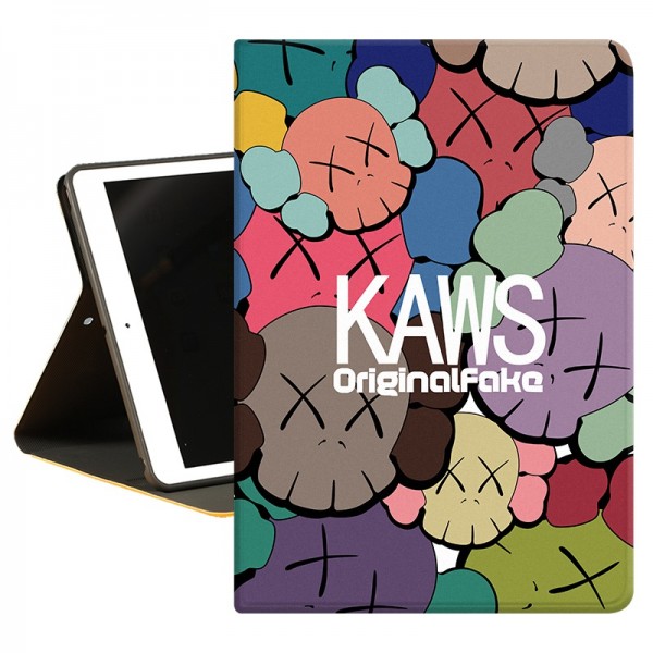 KAWS/カウズ ブランド ipad mini 6/9ケース 個性 アイポッド ミニ 6/9/pro 2021カバー ORIGINAL FAKE モノグラム ペンシル収納 手帳型 第 9/8/7世代 韓国風 ipad air4/3/2カバー スタンド付き 芸能人愛用 メンズ レディーズ 