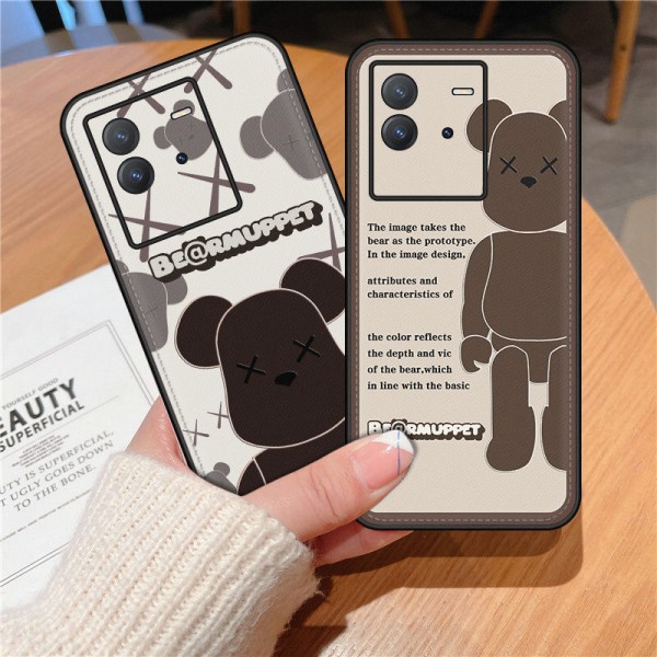 Be@rbrick/ベアブリック ハイブランド iphone se 第3世代/13/13 pro/13 pro maxケース オシャレ 熊柄 カウズ/KAWS 全機種対応 Galaxy a53/S22/s22+/s22 ultra/note21ケース モノグラム ジャケット型 Xperia 1/10 IV/aceiiI/pro-i/5iii/10iii/カバー 芸能人愛用 メンズ レディーズ 