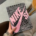 NIKE ipad mini 6/9/pro 2021/2020ケース ブランド ナイキ 12.9/11inch ペンスロット付 激安 レザー製 黒白柄 全機種対応 モノグラム 手帳型 Nike アイパッドプロ/ミニ 6/5/4カバー 9.7インチ メンズ レディース