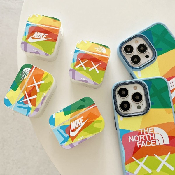 KAWS/カウズ Nike/ナイキ コラボ ブランド お洒落 Airpods pro 2/3/pro/2/1ケース 紛失防止 THE NORTH FACE  第1/2/3世代ケース クリアケース ザ・ノース・フェイス 保護性 モノグラム エアーポッズ3/プロ2ケース 紛失防止 便利 大人気 メンズ レディーズ