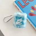 NIKE/ナイキ ブランド Airpods 3/pro2ケース かわいい クリア スウッシュ柄 モノグラム カラビナ付き 保護 エアーポッズ 3/プロ2/2/1カバー 便利 第3/2/1世代 ハイブランド 落下防止 軽量 紛失防止 メンズ レディース