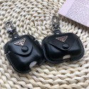 PRADA ブランド Airpods 3/pro2/2/1ケース 革製 バック型 ケース 紛失防止 プラダ 第1/2/3世代 保護性 カラビナ付き モノグラム 潮流 エアーポッズ1/2/3/プロ2収納ケース 軽量 携帯便利 お洒落 メンズ レディーズ 