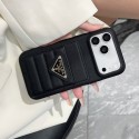 Prada プラダパロディiphone18 air 17 15 plus 16 proケース ビジネス メンズシンプル iphone18 17 pro max 15 14 16 ケース おすすめ多機能 アイフォン18 17 プロマックス 16 15 14 proケース 人気芸能人愛用 アイフォン15 16  17 18 airケースカバー