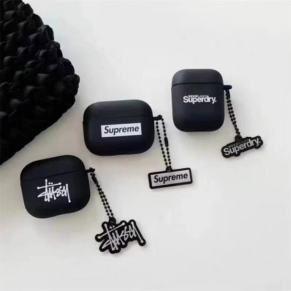 Supreme/シュプリーム Stussy/ステューシー Superdry/スーパードライ ブランド Airpods pro2/3/pro/2/1ケース 経典 タック風 チェーン付き モノグラム 黒色 紛失防止 第1/2/3世代 保護性 潮流 収納 エアーポッズ プロ2/3/プロ/2/1ケース 軽量 便利 メンズ レディース