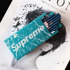 Supreme シュプリーム ブランド ...