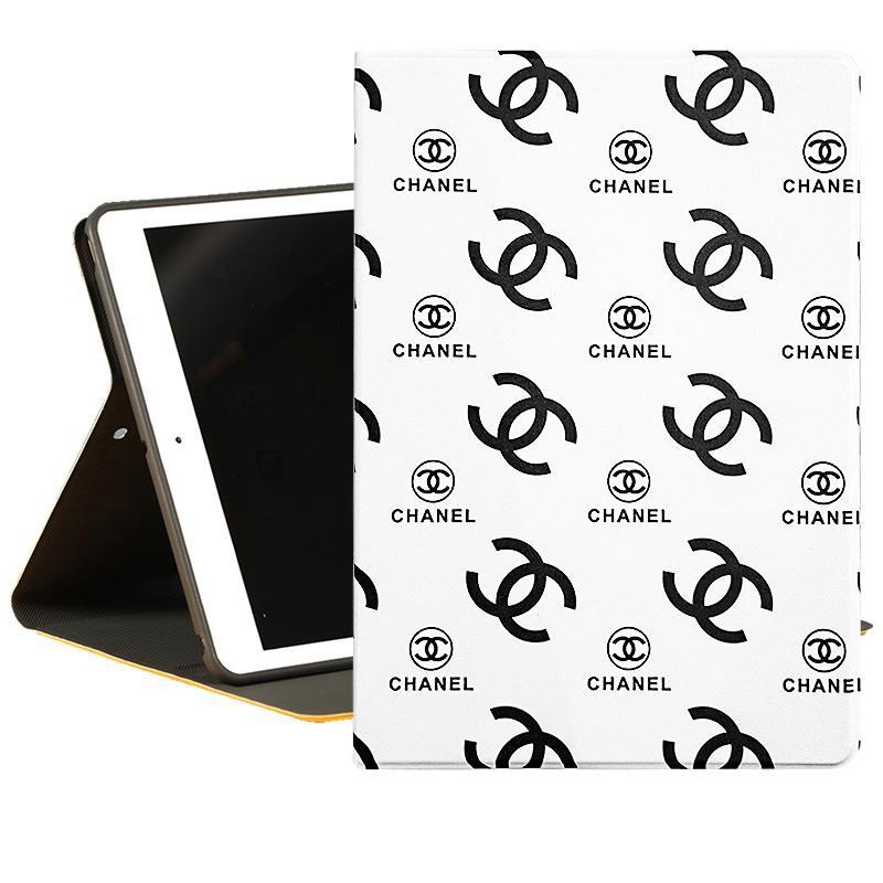 CHANEL/シャネル ハイブランド iPad Air 5/Mini 6/9ケース 芸能人愛用 モノグラム 手帳型 第5世代 お洒落 スタンド付き