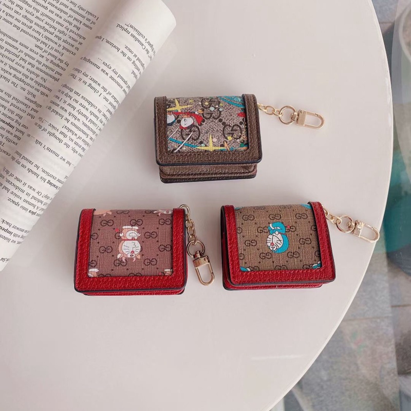 グッチ ドラえもん ディズニー ブランド エアーポッズ プロ2/3ケース Gucci 可愛い バック 革 チェーン 第3世代 モノグラム 女性